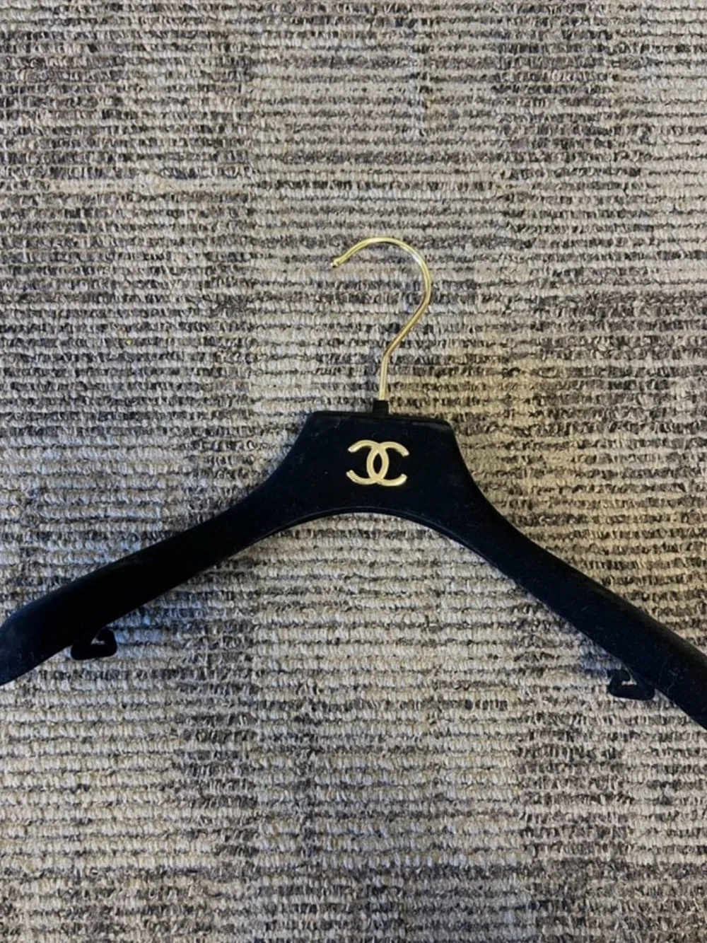 CHANEL Garment Bag & Hanger • Clothing Storage •